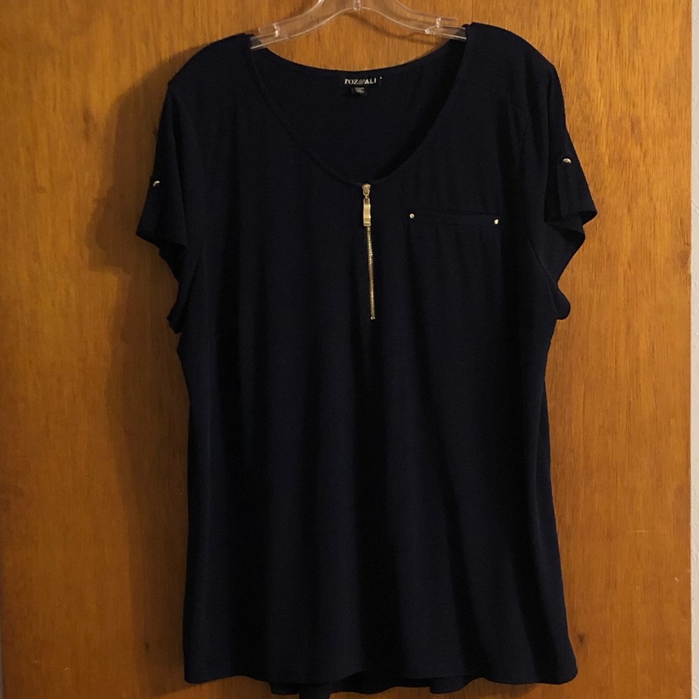 Navy Blue Top size 2X by Roz & Ali